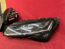 Laden Sie das Bild in den Galerie-Viewer, Frontscheinwerfer Skoda Superb III 3V1941016D Full LED Rechts oder Links