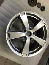 Load image into Gallery viewer, 1x Alufelge 17 Zoll 7.0" 5x100 45ET Glanz Silber KBA45721 Lexus Rim Wheel FEL4492796247cq
