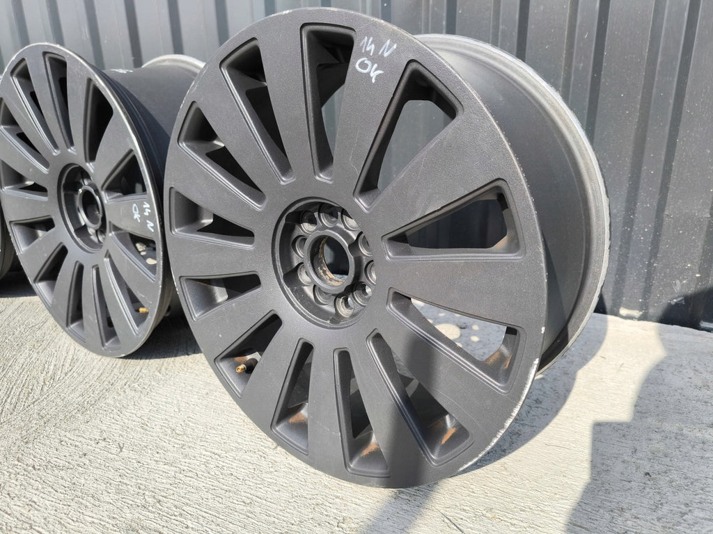 4x Alufelge 18 Zoll 8.0" 5x112 45ET Glanz Silber Audi A4 A3 Rim Wheel