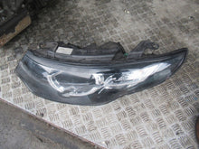 Laden Sie das Bild in den Galerie-Viewer, Frontscheinwerfer Land Rover I Sport Discovery FK7213W030BG Links Headlight SCH6185708373yl