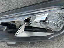 Laden Sie das Bild in den Galerie-Viewer, Frontscheinwerfer Ford Focus MX7B-13E015-CE Links Scheinwerfer Headlight SCH7688340542tq