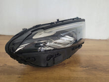 Load image into Gallery viewer, Frontscheinwerfer Mercedes-Benz A1779066404 A1779062206 LED Rechts Headlight