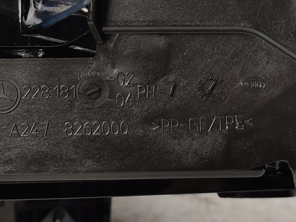 Frontscheinwerfer Mercedes-Benz W247 2479063604 2479066607 LED Rechts oder Links SCH9852583418ig