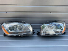 Laden Sie das Bild in den Galerie-Viewer, Frontscheinwerfer Mercedes-Benz Gle W166 A1668207159 Rechts oder Links