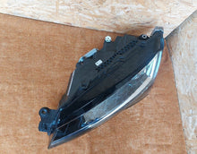 Laden Sie das Bild in den Galerie-Viewer, Frontscheinwerfer Skoda Superb III 3V1941015D LED Links Scheinwerfer Headlight