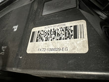 Laden Sie das Bild in den Galerie-Viewer, Frontscheinwerfer Land Rover I Sport Discovery FK72-13W029-EG Xenon Rechts SCH6932131531mq