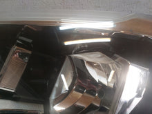 Load image into Gallery viewer, Frontscheinwerfer VW Crafter 7C1941005 Halogen Links Scheinwerfer Headlight SCH1739627428rl