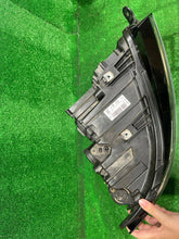 Load image into Gallery viewer, Frontscheinwerfer VW Multivan Caravelle 7E1941036 Full LED Rechts Headlight SCH7594186422fr