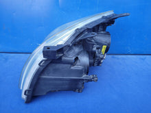 Laden Sie das Bild in den Galerie-Viewer, Frontscheinwerfer Toyota Avensis 980444-35 Xenon Rechts Scheinwerfer Headlight SCH2026608150po