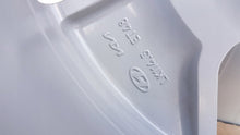 Laden Sie das Bild in den Galerie-Viewer, 1x Alufelge 17 Zoll 7.0" 5x114.3 48ET Kia I Rim Wheel FEL2516588966pk