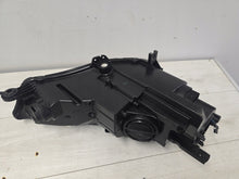 Load image into Gallery viewer, Frontscheinwerfer Audi A4 B9 8W0941043 Xenon Ein Stück (Rechts oder Links)