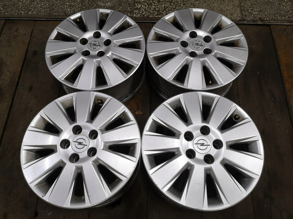 4x Alufelge 16 Zoll 6.5" 5x110 41ET Silber Opel Rim Wheel FEL5895549620ip