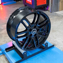 Laden Sie das Bild in den Galerie-Viewer, 4x Alufelge 18 Zoll 8.5" 5x112 50ET Matt Silber Audi Rim Wheel FEL1688540314wm
