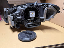 Laden Sie das Bild in den Galerie-Viewer, Frontscheinwerfer BMW 5 F11 F10 121203 Rechts Scheinwerfer Headlight SCH1774696884mm