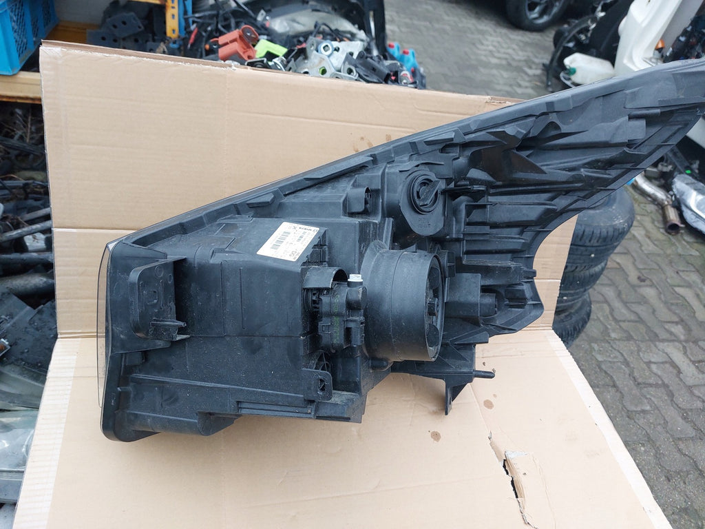 Frontscheinwerfer Renault Trafic III 260105469 Rechts Scheinwerfer Headlight