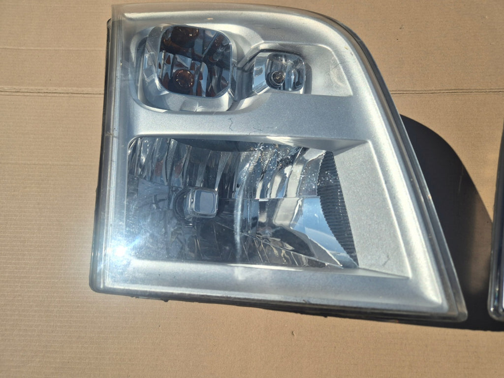 Frontscheinwerfer Ford Transit 6C11-13W030-DC Ein Satz Scheinwerfer Headlight SCH7995052058ft