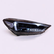 Laden Sie das Bild in den Galerie-Viewer, Frontscheinwerfer Hyundai Tucson D7921-22C20 92102D7600 LED Rechts Headlight