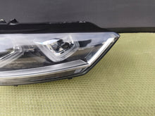Laden Sie das Bild in den Galerie-Viewer, Frontscheinwerfer VW Golf Sportsvan I 517941034B Rechts Scheinwerfer Headlight SCH5925377524cb