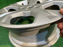 Load image into Gallery viewer, 1x Alufelge 17 Zoll 7.0" 5x108 50ET LJ6C-1007-B2A Ford Kuga Rim Wheel FEL1677915941js