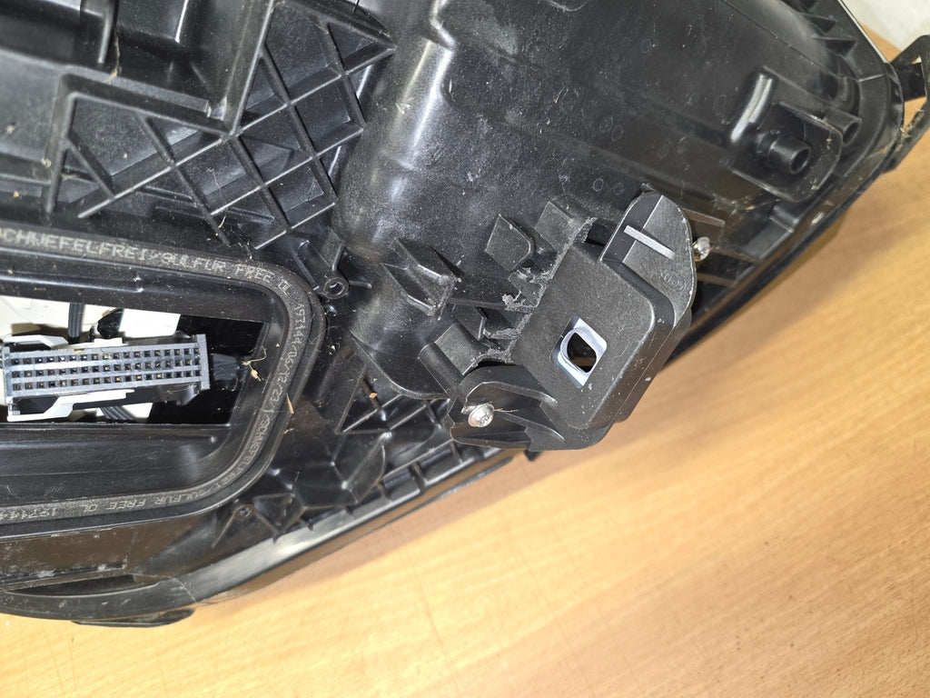 Frontscheinwerfer Mercedes-Benz Eqa Eqb A2439062701 LED Links Headlight SCH8183411614ma