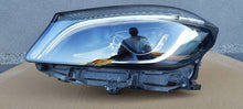 Laden Sie das Bild in den Galerie-Viewer, Frontscheinwerfer Mercedes-Benz W176 A1769067500 Links Scheinwerfer Headlight SCH7499554557ud