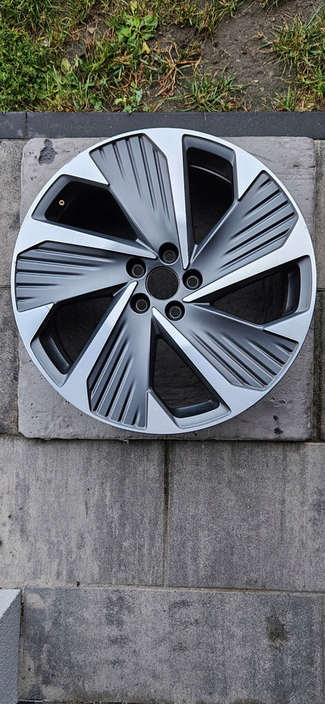 1x Alufelge 18 Zoll 7.0" 5x100 47ET Matt Graphit 6F9601025G Seat Arona Kj7 FEL2299889124pl