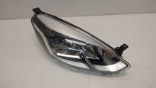 Load image into Gallery viewer, Frontscheinwerfer Ford Fiesta HIBB-13W029-AD Rechts Scheinwerfer Headlight