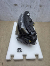 Laden Sie das Bild in den Galerie-Viewer, Frontscheinwerfer Skoda Kamiq 0021377709 Links Scheinwerfer Headlight SCH9359529097jy