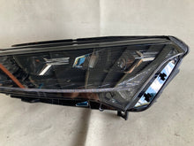 Laden Sie das Bild in den Galerie-Viewer, Frontscheinwerfer Skoda Enyaq 5LB941015A Full LED Links Scheinwerfer Headlight