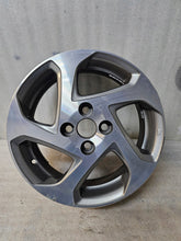 Load image into Gallery viewer, 1x Alufelge 15 Zoll 5.0" 4x100 39ET Glanz Silber 426110DC60 Mg Aygo Rim Wheel FEL8390478482wx