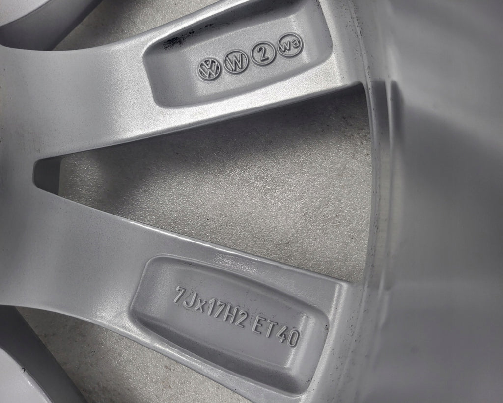 1x Alufelge 17 Zoll 7.0" 5x112 40ET Glanz Silber 3G0601025D VW Passat B8 Beetle FEL8003614697oi