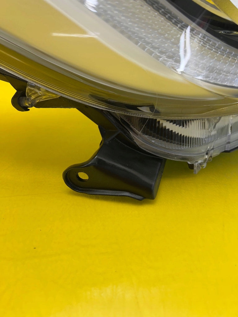 Frontscheinwerfer Toyota 4 Yaris LED Rechts Scheinwerfer Headlight