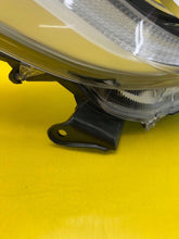 Load image into Gallery viewer, Frontscheinwerfer Toyota 4 Yaris LED Rechts Scheinwerfer Headlight