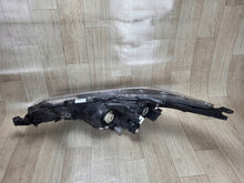 Laden Sie das Bild in den Galerie-Viewer, Frontscheinwerfer Toyota Corolla 81110-02L50-00 Rechts Scheinwerfer Headlight SCH7076882334nr
