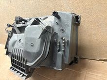 Load image into Gallery viewer, Frontscheinwerfer Mercedes-Benz W124 129578-00 Rechts Scheinwerfer Headlight SCH1243837846gu