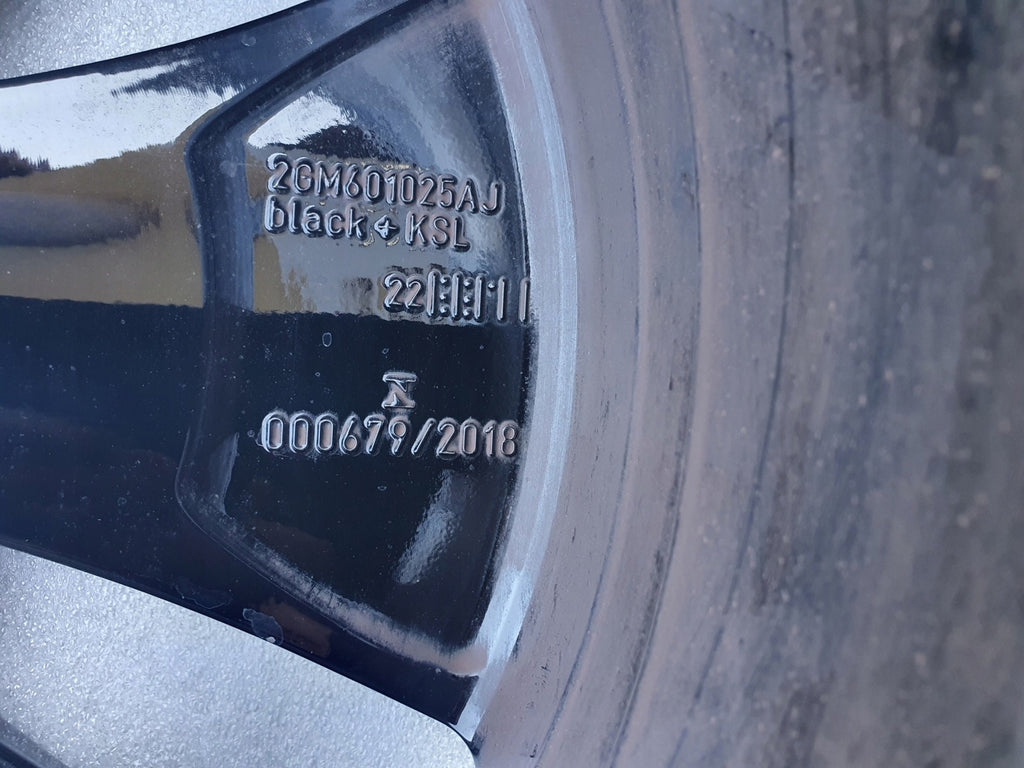 1x Alufelge 17 Zoll 6.5" 5x100 39ET 2GM601025E 2GM601025N VW T-Cross Rim Wheel FEL7782559523dv