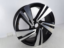 Laden Sie das Bild in den Galerie-Viewer, 1x Alufelge 18 Zoll 7.0" 5x112 45ET 2GA601025AN VW T-Roc Rim Wheel FEL4185040837wx