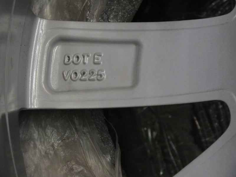 1x Alufelge 18 Zoll 8.0" 5x112 25ET Glanz Silber 760071498 VW Touareg Rim Wheel