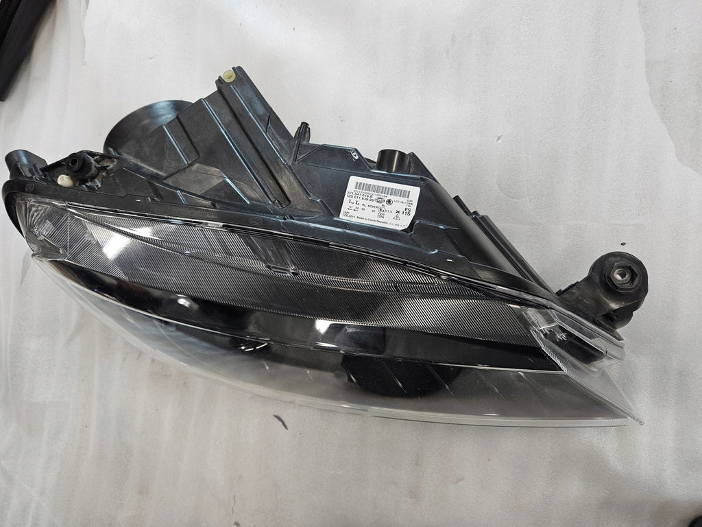 Frontscheinwerfer Skoda Superb III 3V1941016B 1ZS011939 Xenon Rechts Headlight