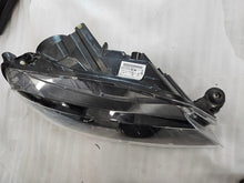 Laden Sie das Bild in den Galerie-Viewer, Frontscheinwerfer Skoda Superb III 3V1941016B 1ZS011939 Xenon Rechts Headlight