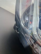 Load image into Gallery viewer, Frontscheinwerfer VW Touran 5TB941082 Rechts Scheinwerfer Headlight SCH5237428960gc