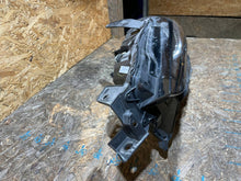 Laden Sie das Bild in den Galerie-Viewer, Frontscheinwerfer Mazda Cx30 Cx-30 DGJ1-51040 Links Scheinwerfer Headlight SCH8866270691lm