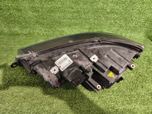 Laden Sie das Bild in den Galerie-Viewer, Frontscheinwerfer VW Transporter 7E5941016 Rechts Scheinwerfer Headlight SCH9439325937yw
