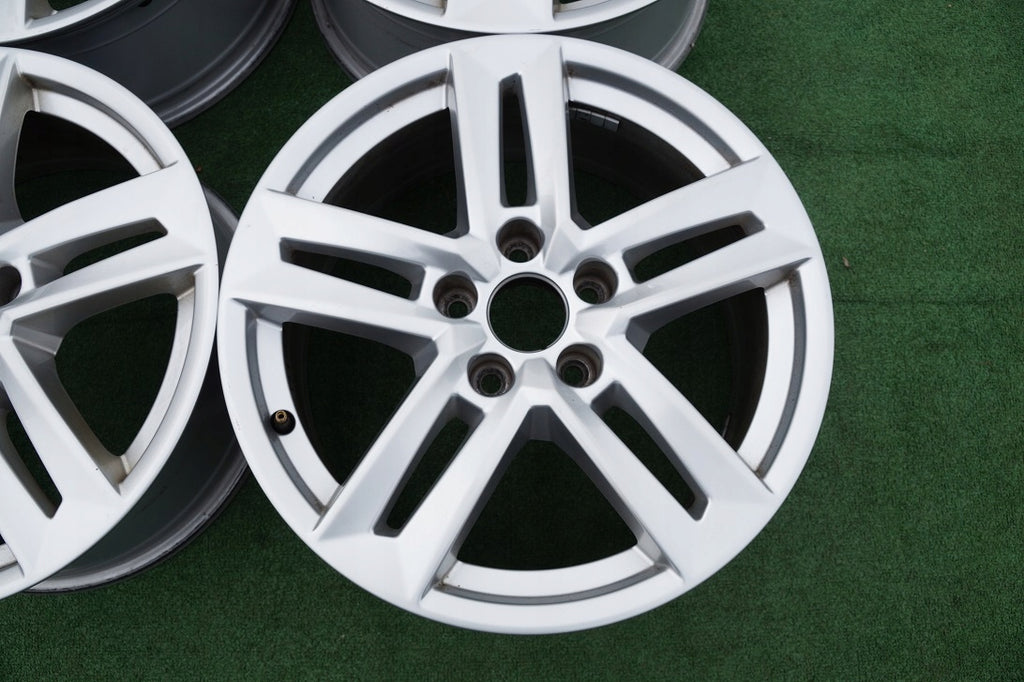 4x Alufelge 17 Zoll 7.0" 5x112 42ET Glanz Silber 8W0601025 Audi A4 B8 Rim Wheel FEL6266582645oq