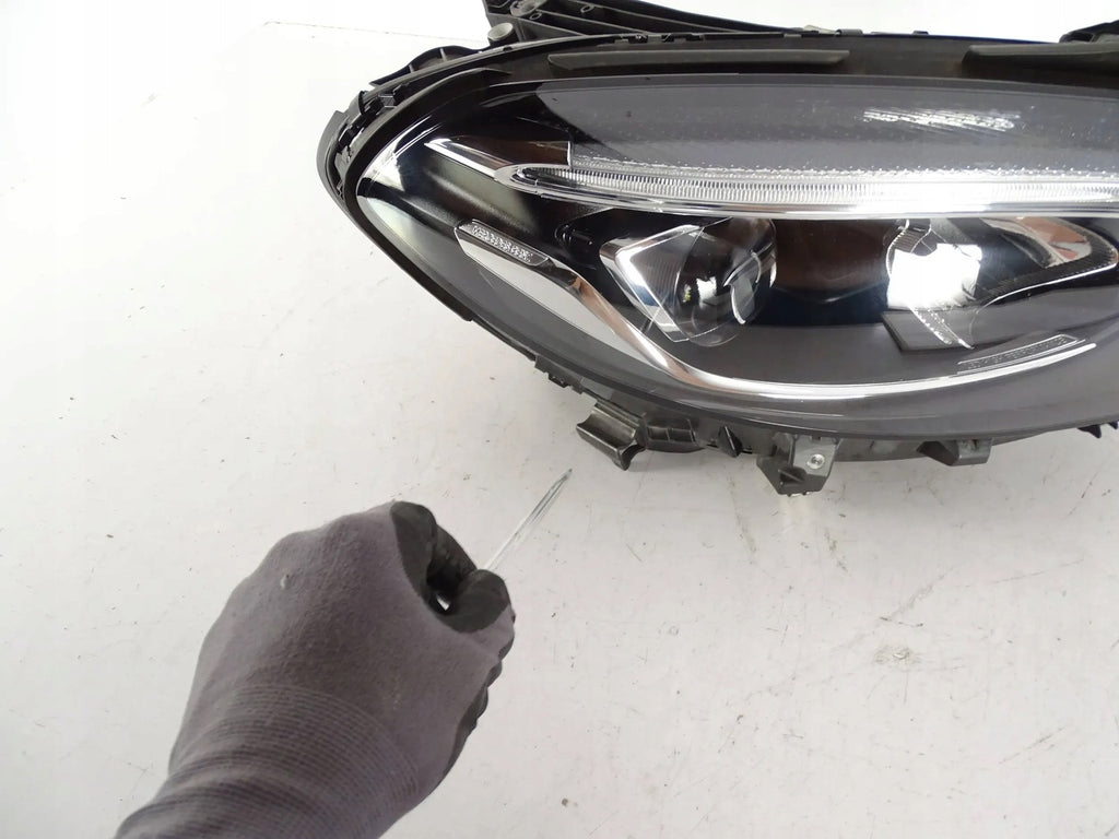 Frontscheinwerfer Mercedes-Benz W246 A2469066201 LED Rechts Headlight