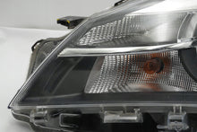 Laden Sie das Bild in den Galerie-Viewer, Frontscheinwerfer Toyota Yaris Links Scheinwerfer Headlight SCH6487240862yf