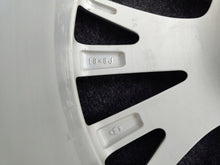 Load image into Gallery viewer, 1x Alufelge 18 Zoll 8.0" 5x114.3 50ET Glanz Silber 42611-06E50 Toyota Camry FEL3004731037uz