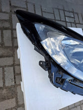 Load image into Gallery viewer, Frontscheinwerfer Toyota Aygo X Rechts Scheinwerfer Headlight SCH6891879288nc