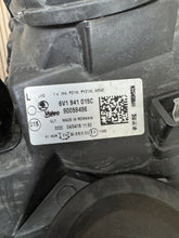 Laden Sie das Bild in den Galerie-Viewer, Frontscheinwerfer Skoda Fabia III 6V1941015C Links Scheinwerfer Headlight