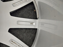Load image into Gallery viewer, 1x Alufelge 20 Zoll 9.0" 5x112 33ET Glanz Silber 4M0601025AE Audi Q7 Rim Wheel FEL8668800537re